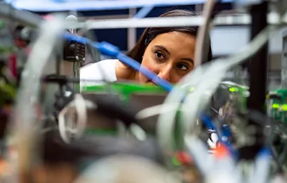 408x260 Manufacturing engineering expertise image